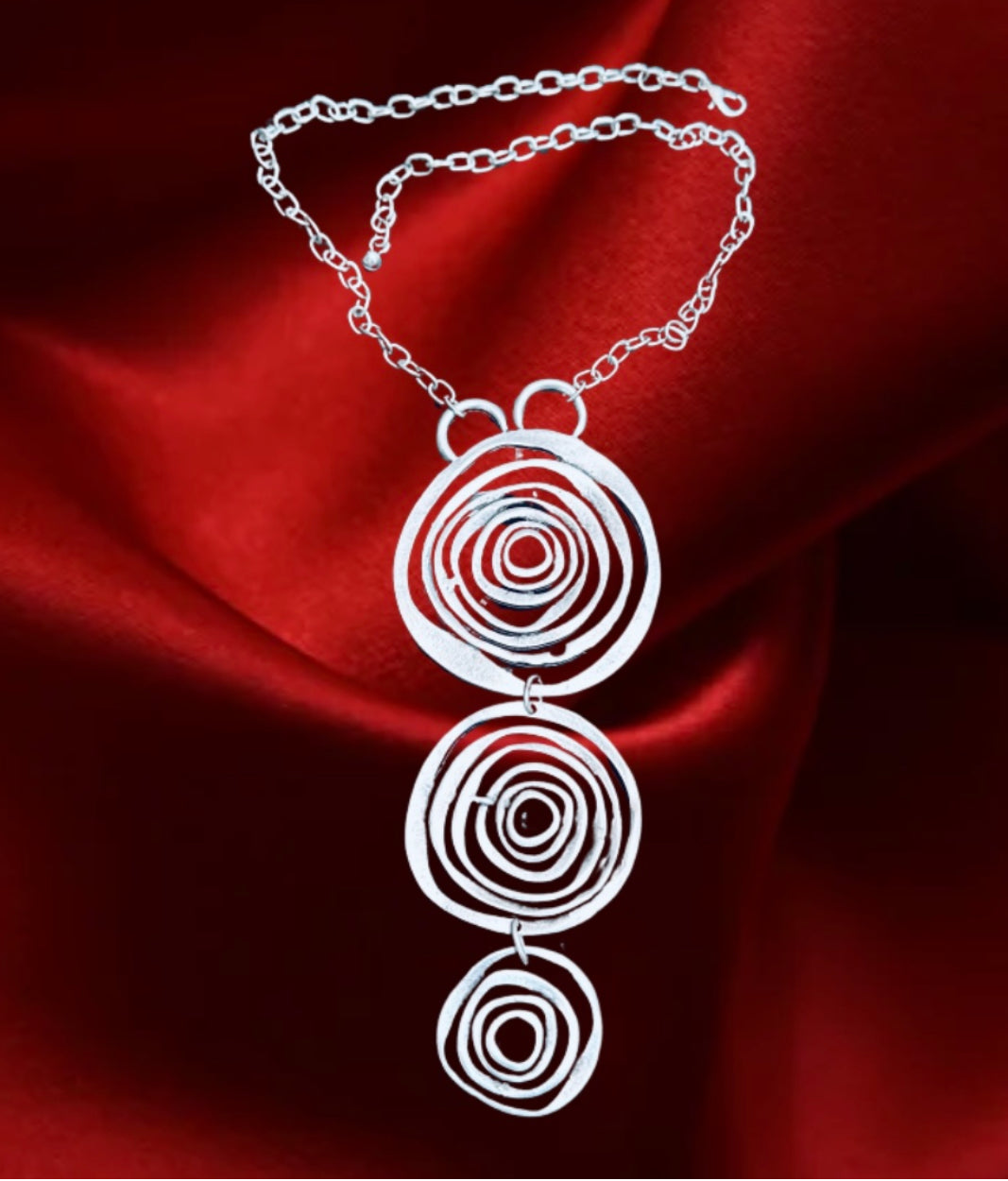 Lovely, unique circle necklace