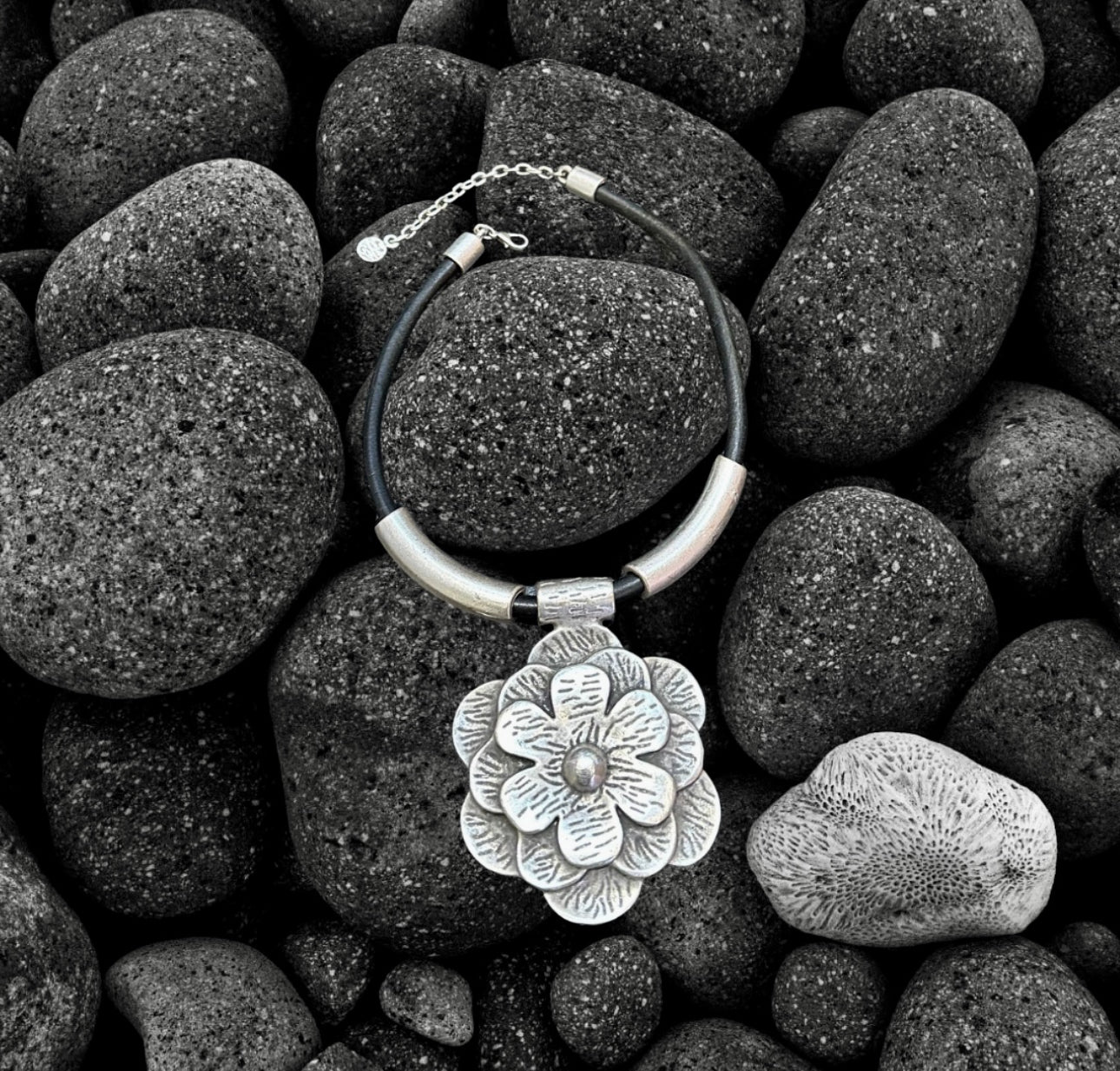 Bohemian Style flower necklace