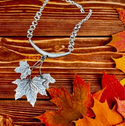 Ivy necklace