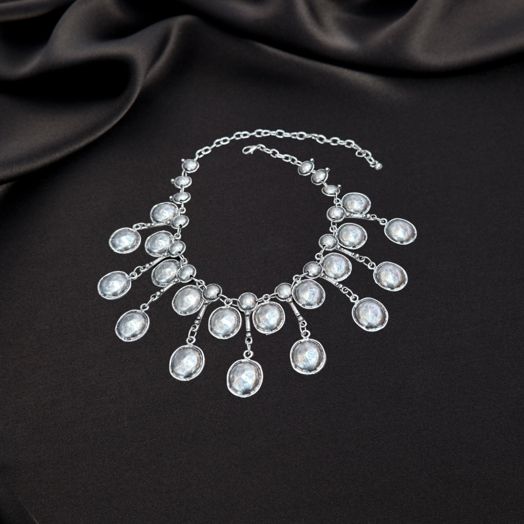 A Queen Necklace