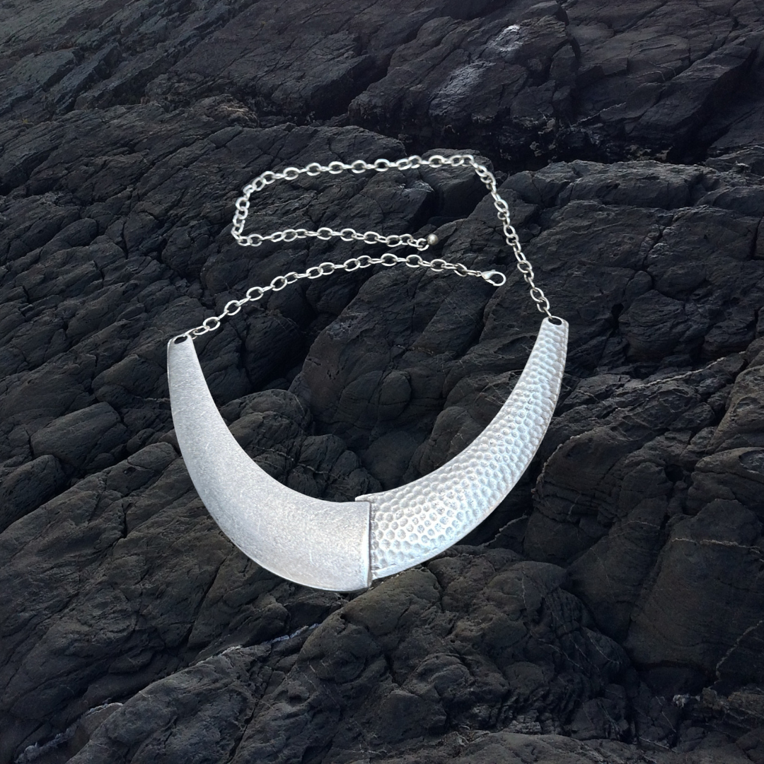 Solid and hammer necklace