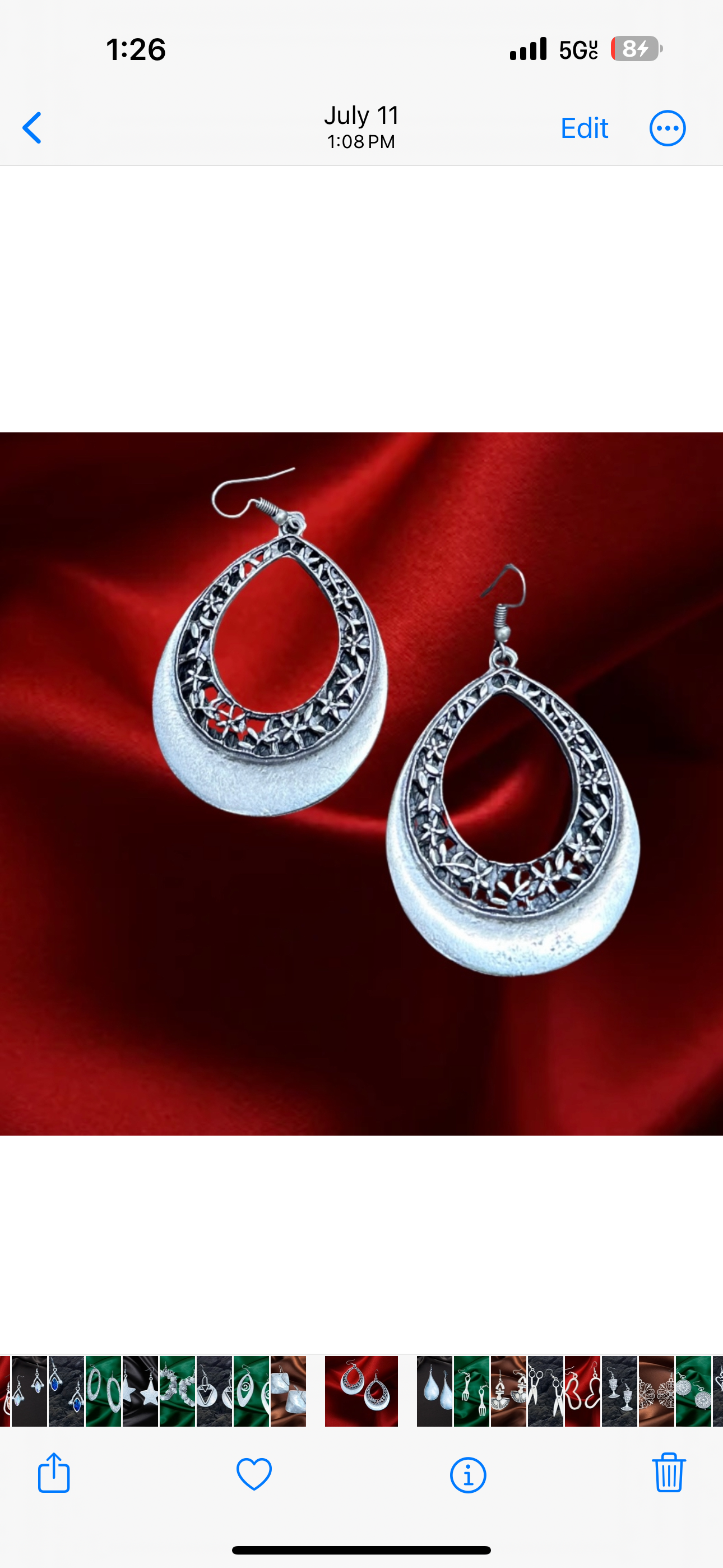Teardrop with beautiful detail earring