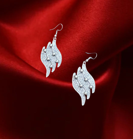 Textured Leaf Cascade Silver Drop Earrings