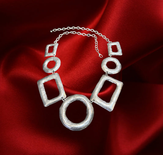 Circle and square beautiful necklace