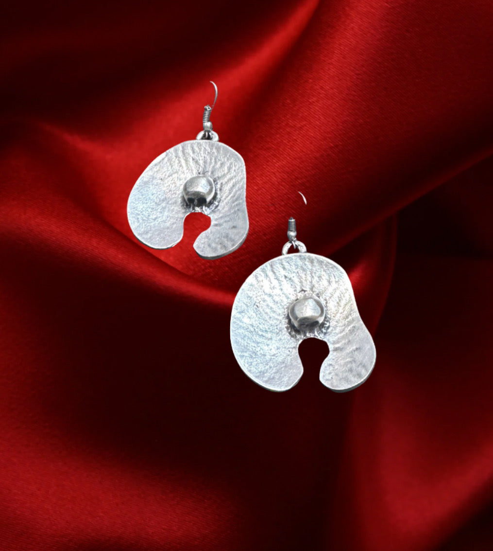 Piece of art, elegant earring